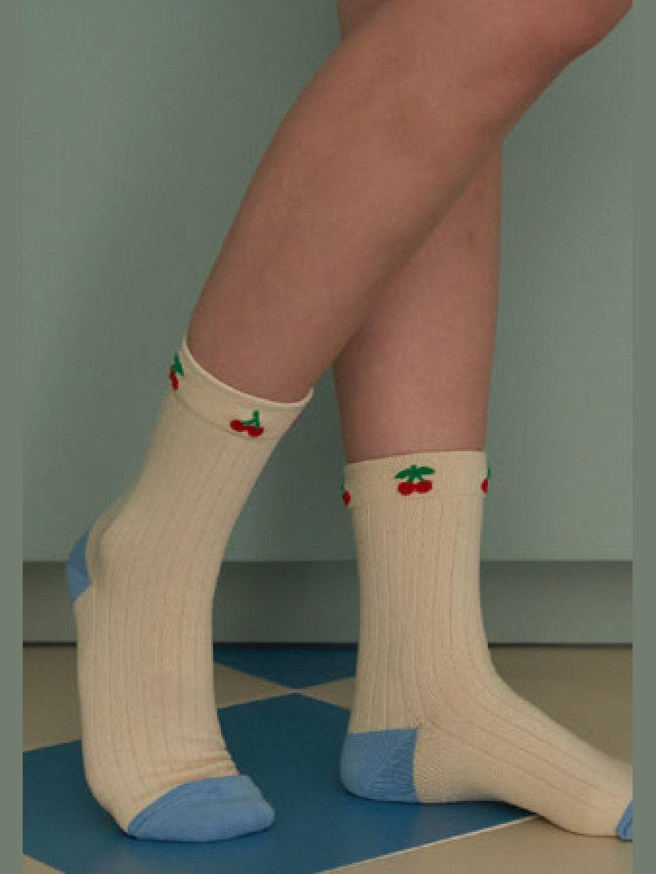 Women's Crew Cherry Socks