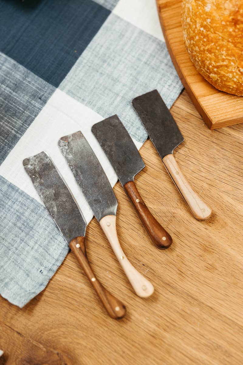 The Hand-Forged Spreader: Walnut / Small