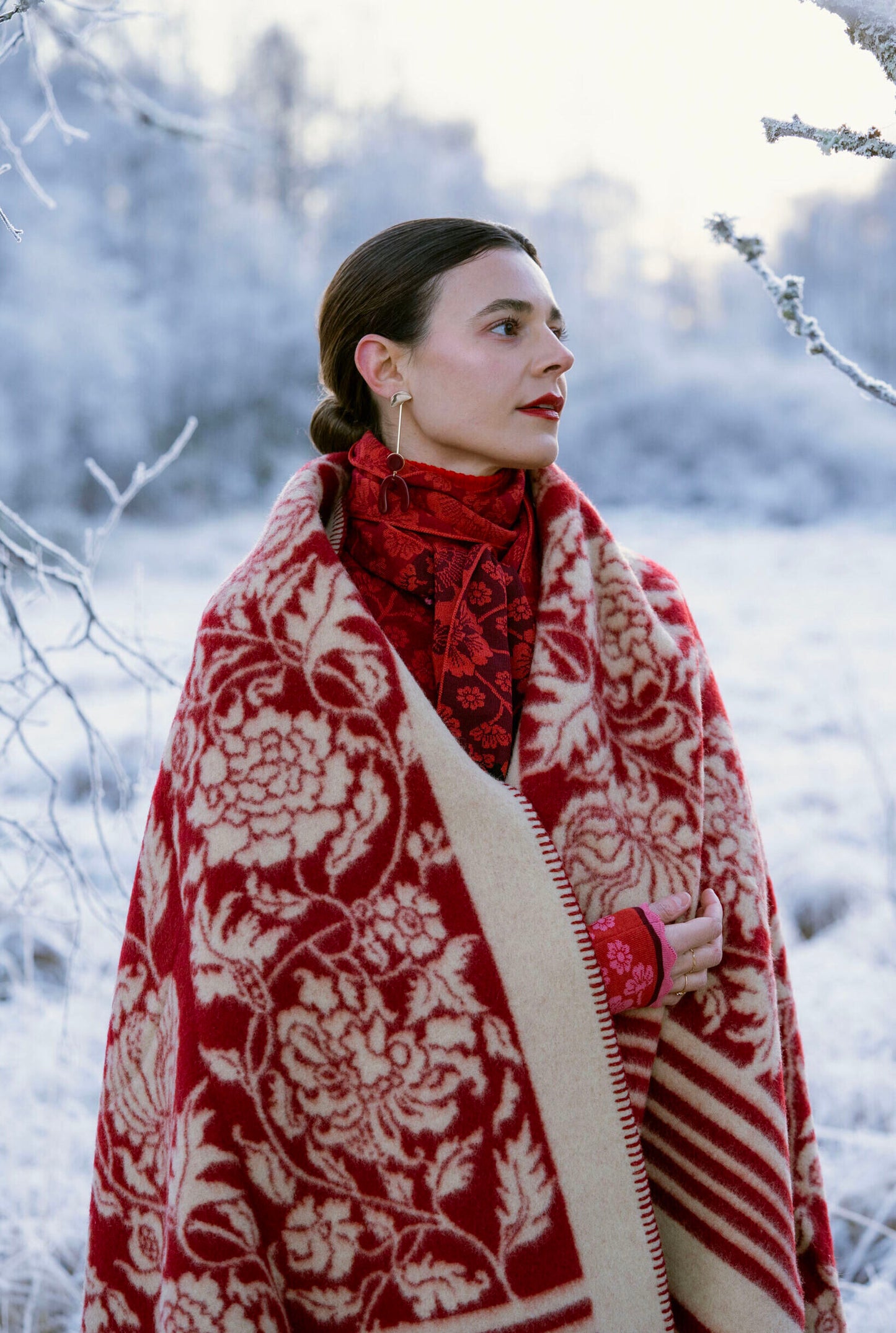 Oleana Blanket, 203-A Red