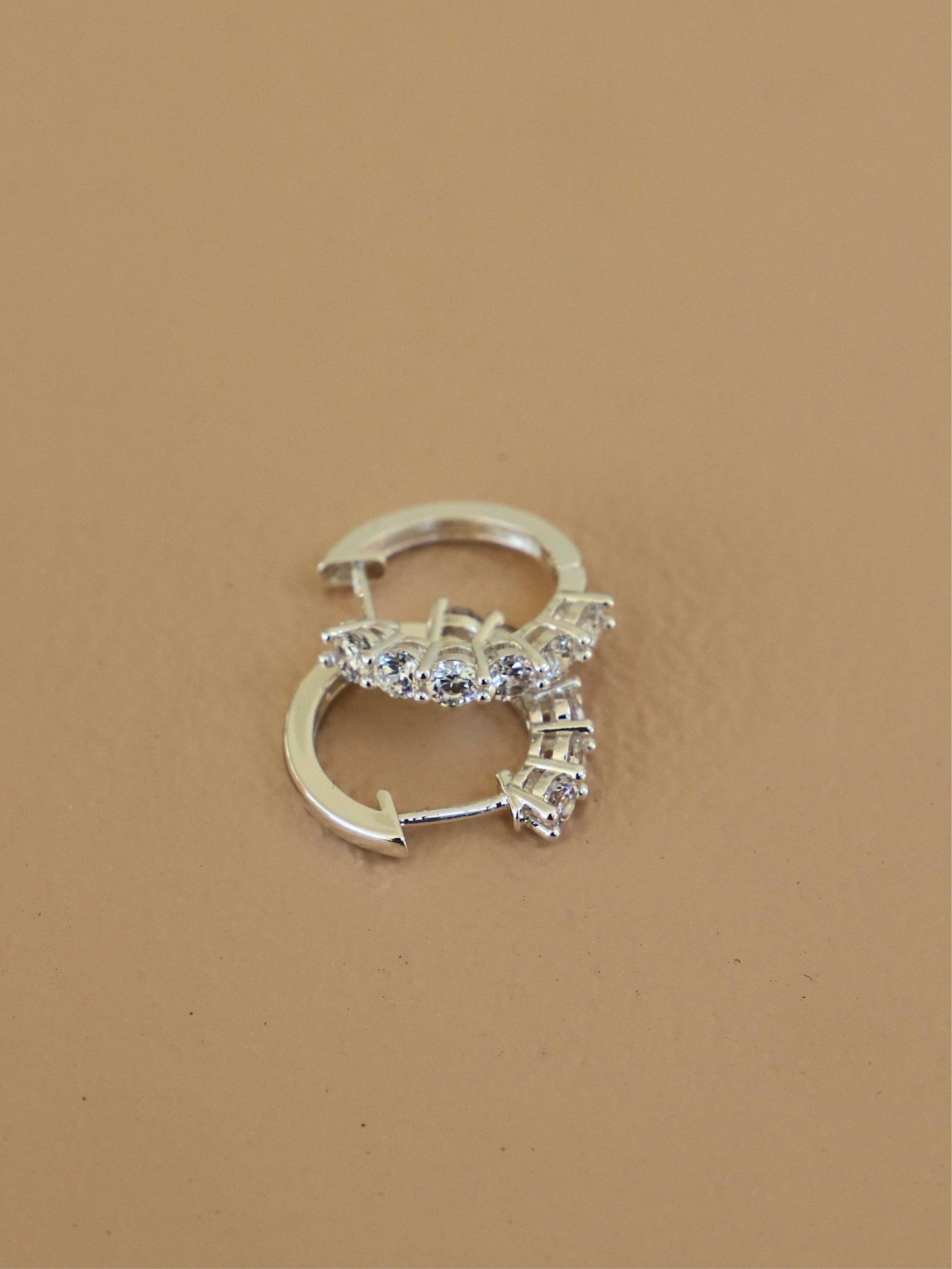 ÉLAN SILVER HOOPS: SILVER