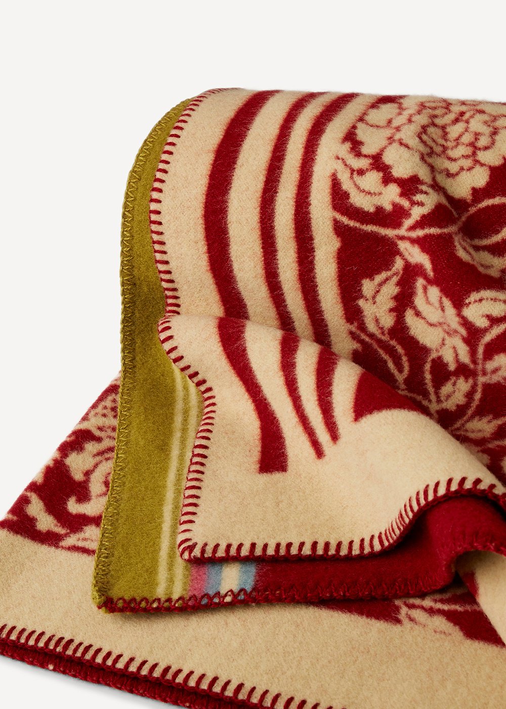 Oleana Blanket, 203-A Red