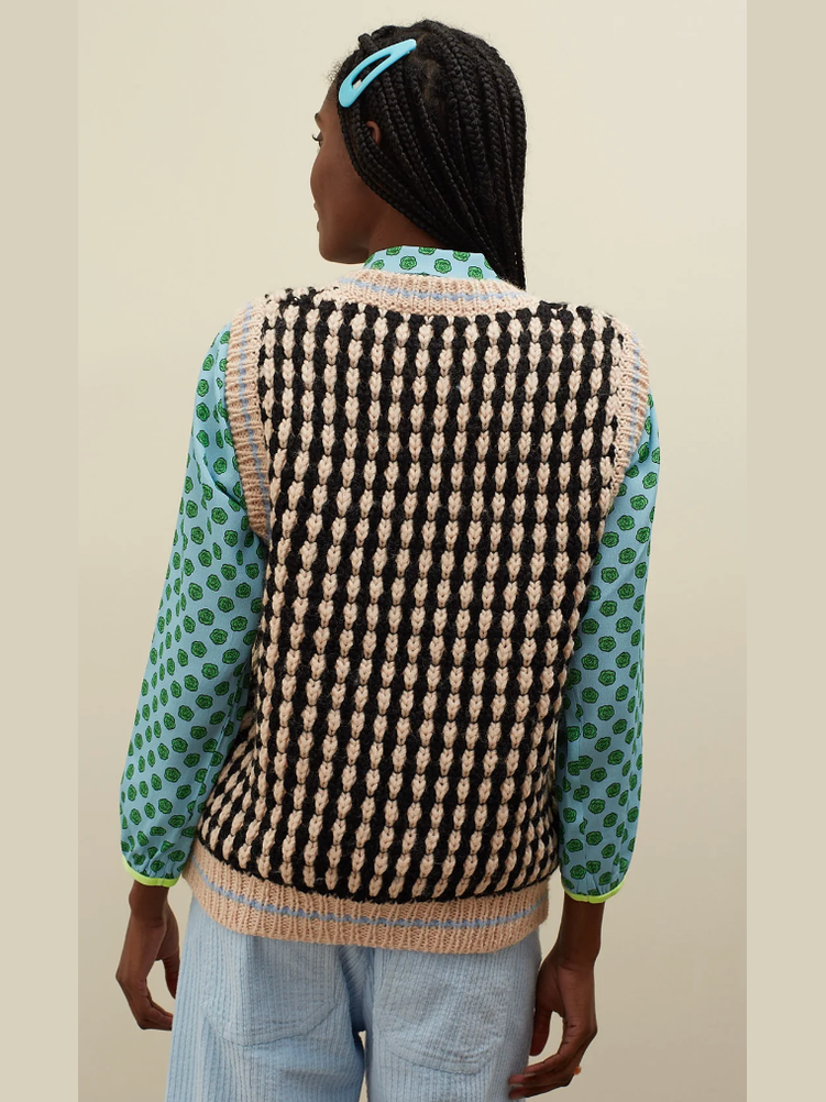 Dr Bloom Black Wink Vest