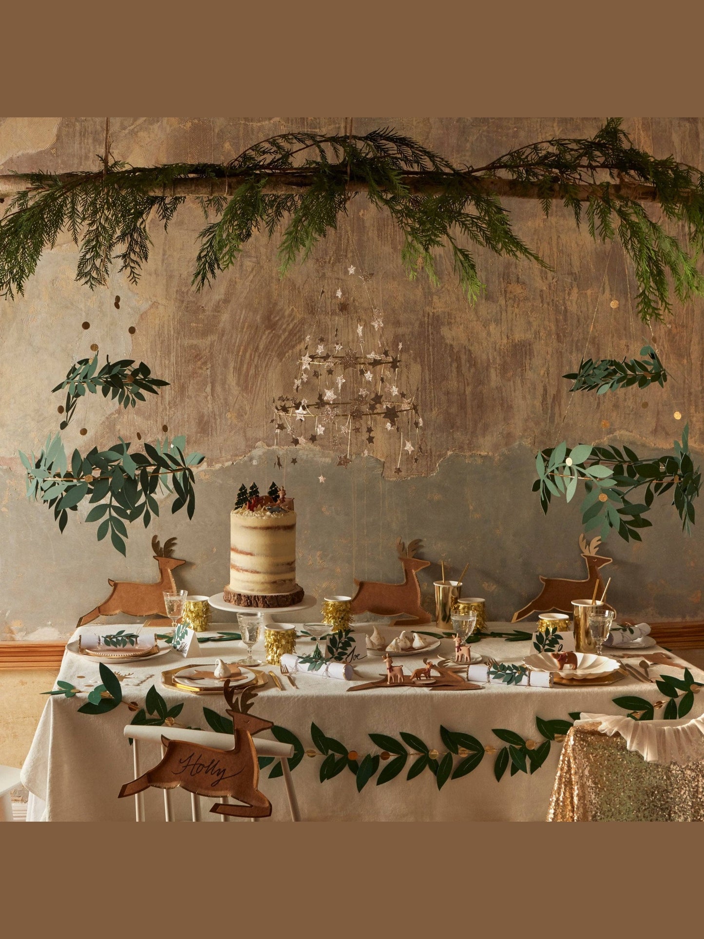 Gold Sparkle Star Chandelier