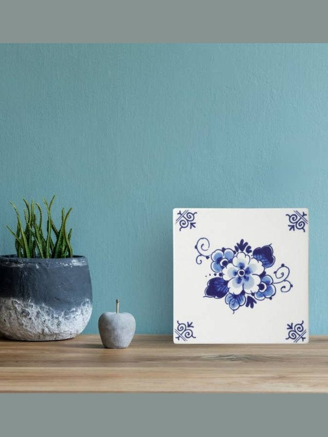 Delft Blue Floral Tile