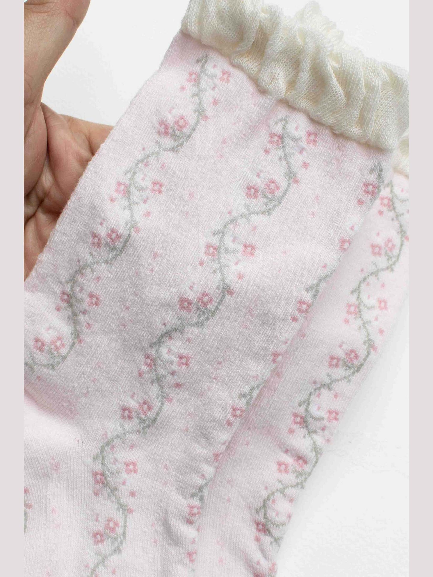 Vintage Floral Vine Crew Socks: Pink