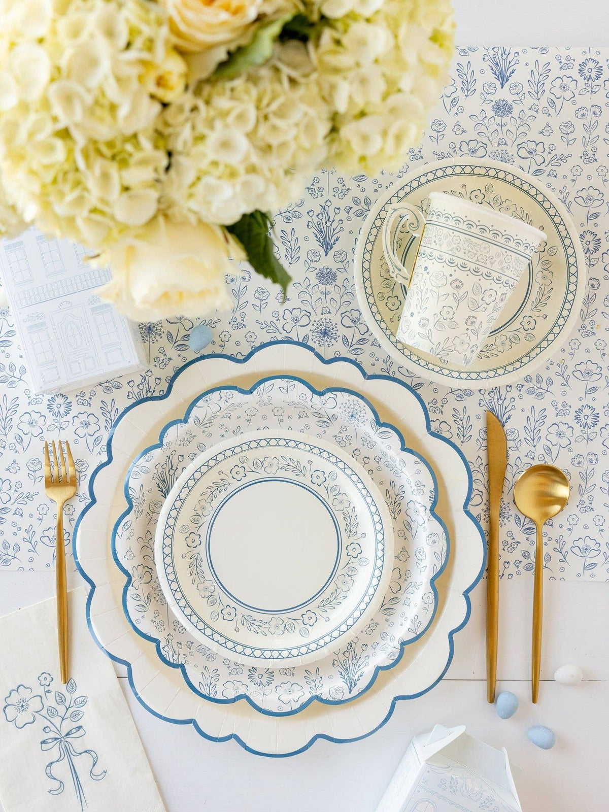 PEM1040 - Pembroke Floral 7" Paper Dessert Plate