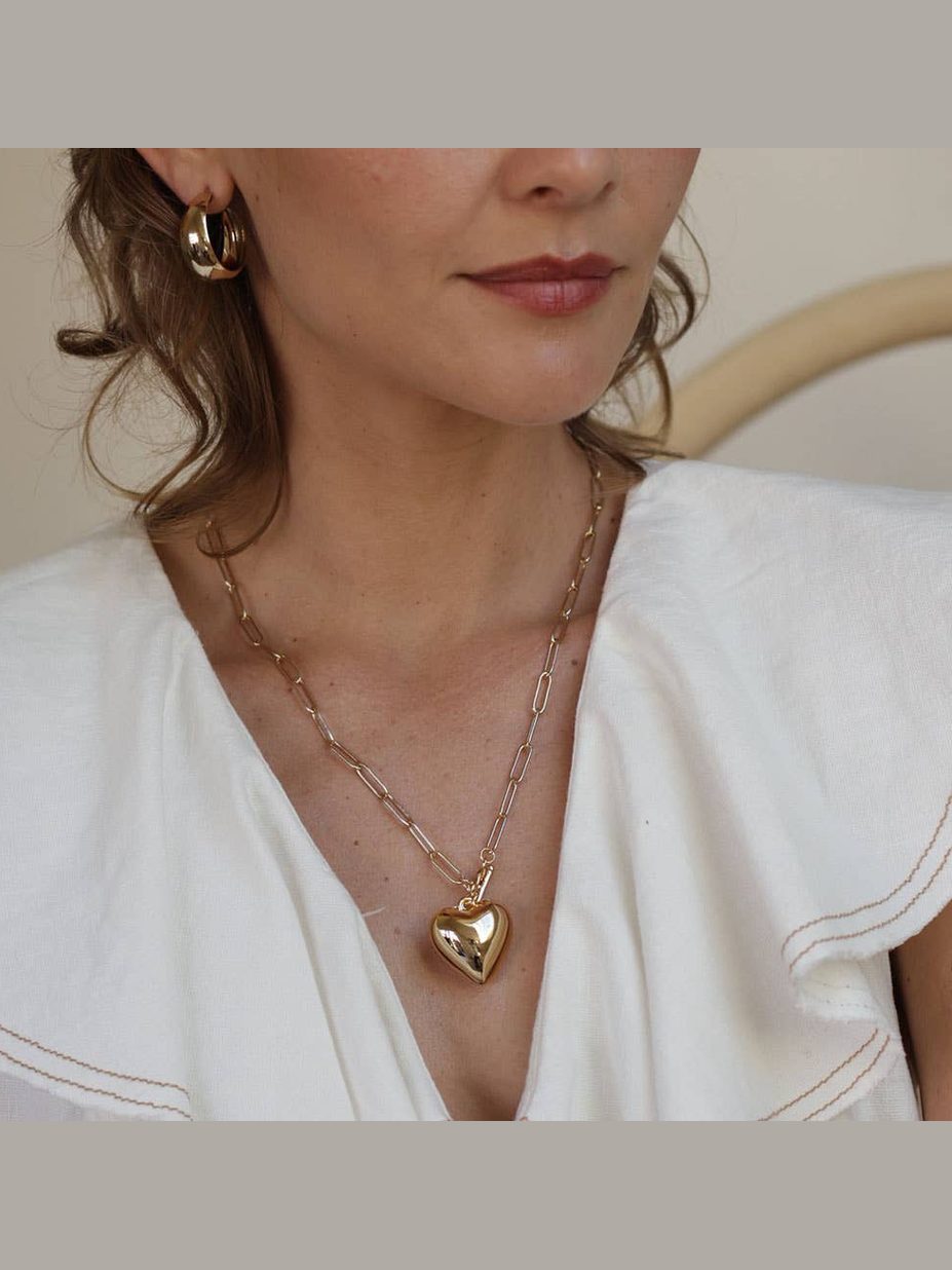 Puffed Heart on Toggle Chain Necklace