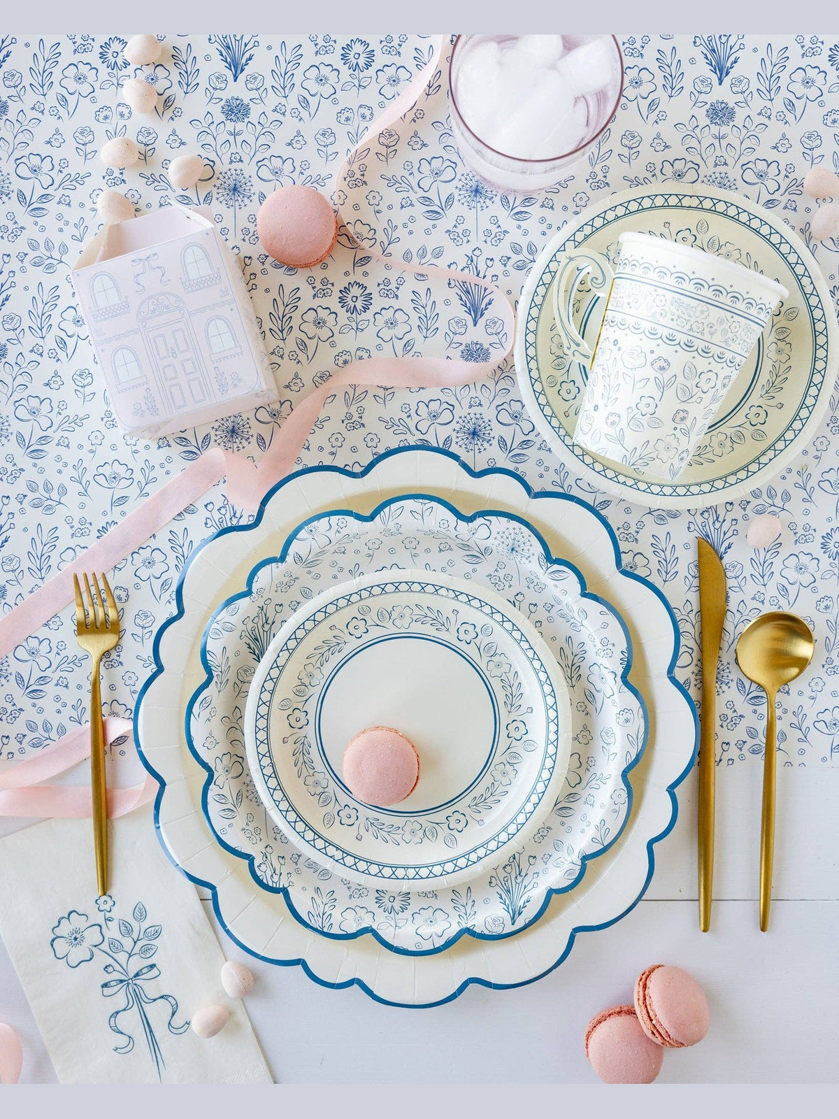 PEM1040 - Pembroke Floral 7" Paper Dessert Plate