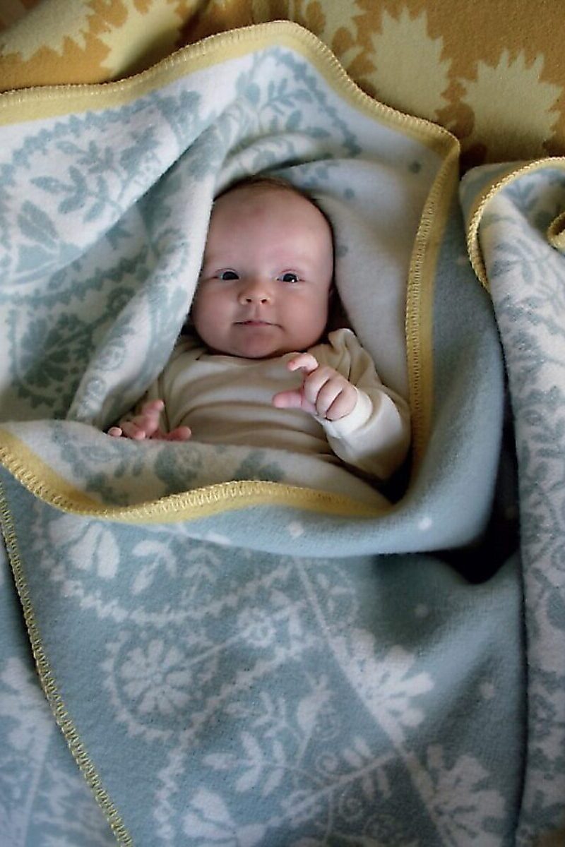 Oleana Lap/Baby Blanket, 208-F White