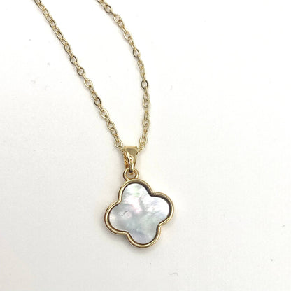 Mother of pearl clover necklace dainty: Gold