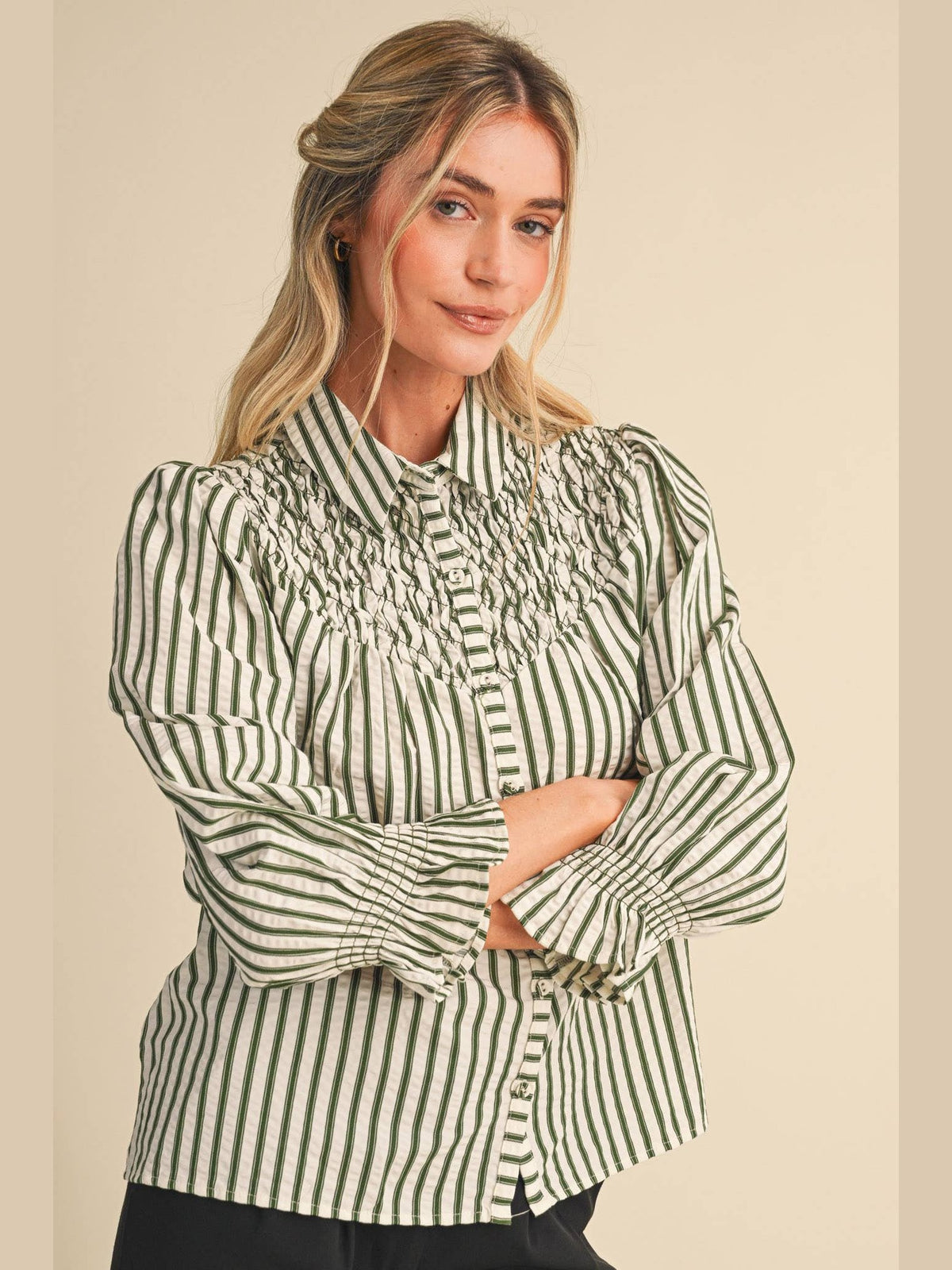 STRIPED BUTTON UP TOP WITH DIAMOND SMOCKED YOKE MTP5183: DENIM BLUE STRIPE / L