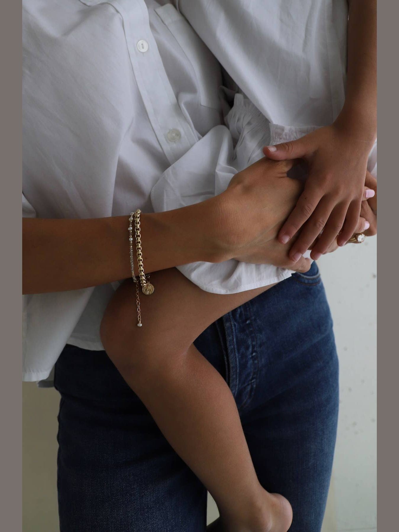 NOVA GOLD ROUND BOX CHAIN BRACELET : GOLD