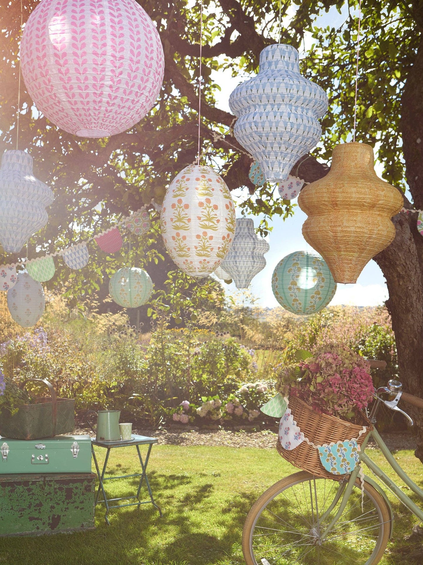 Meri Meri x Molly Mahon Hanging Lanterns