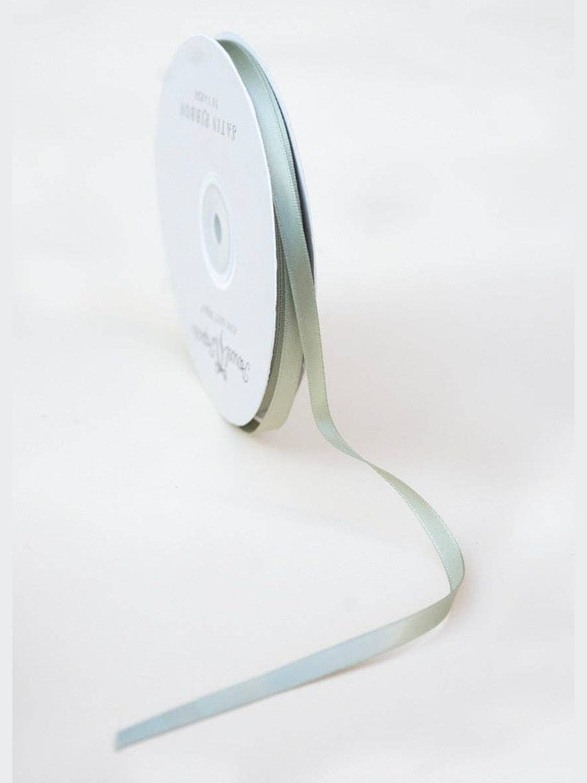 'Leaf Green' satin ribbon