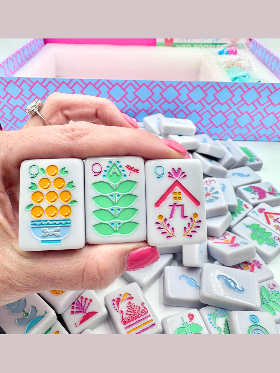 THE SCANDINAVIAN FOLK ART SERIES | Mahjong Tiles with Nordic Style