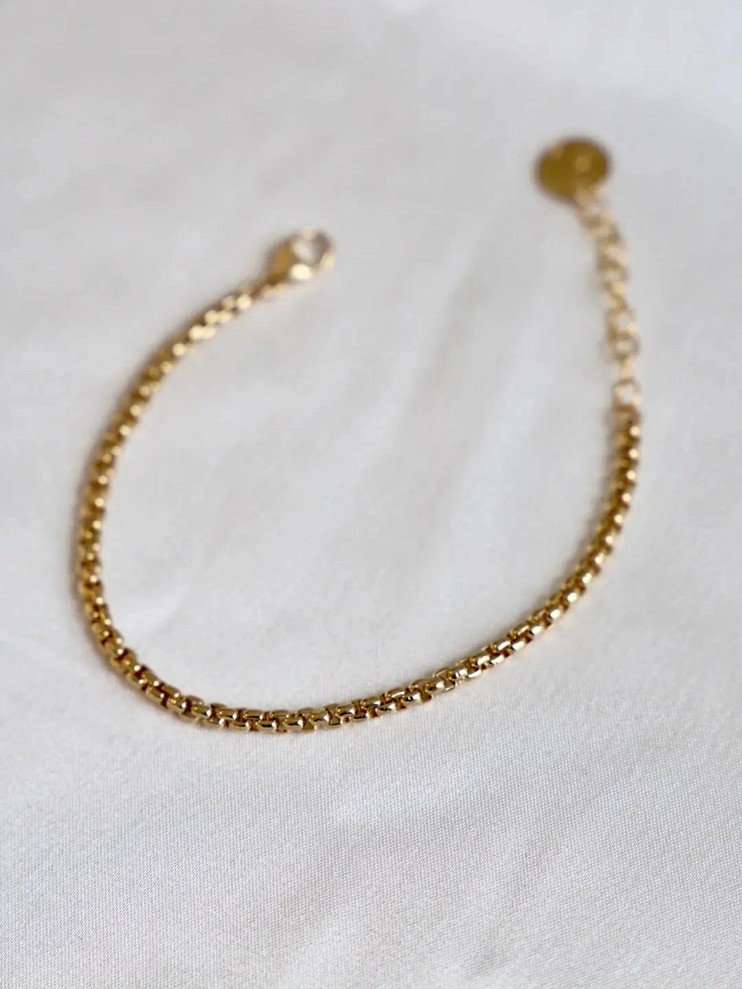 HOLLAND ROUND BOX CHAIN BRACELET