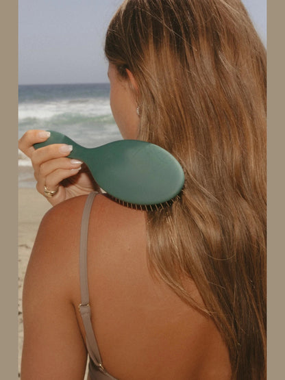 Glow Beauty Detangling Brush (Green)