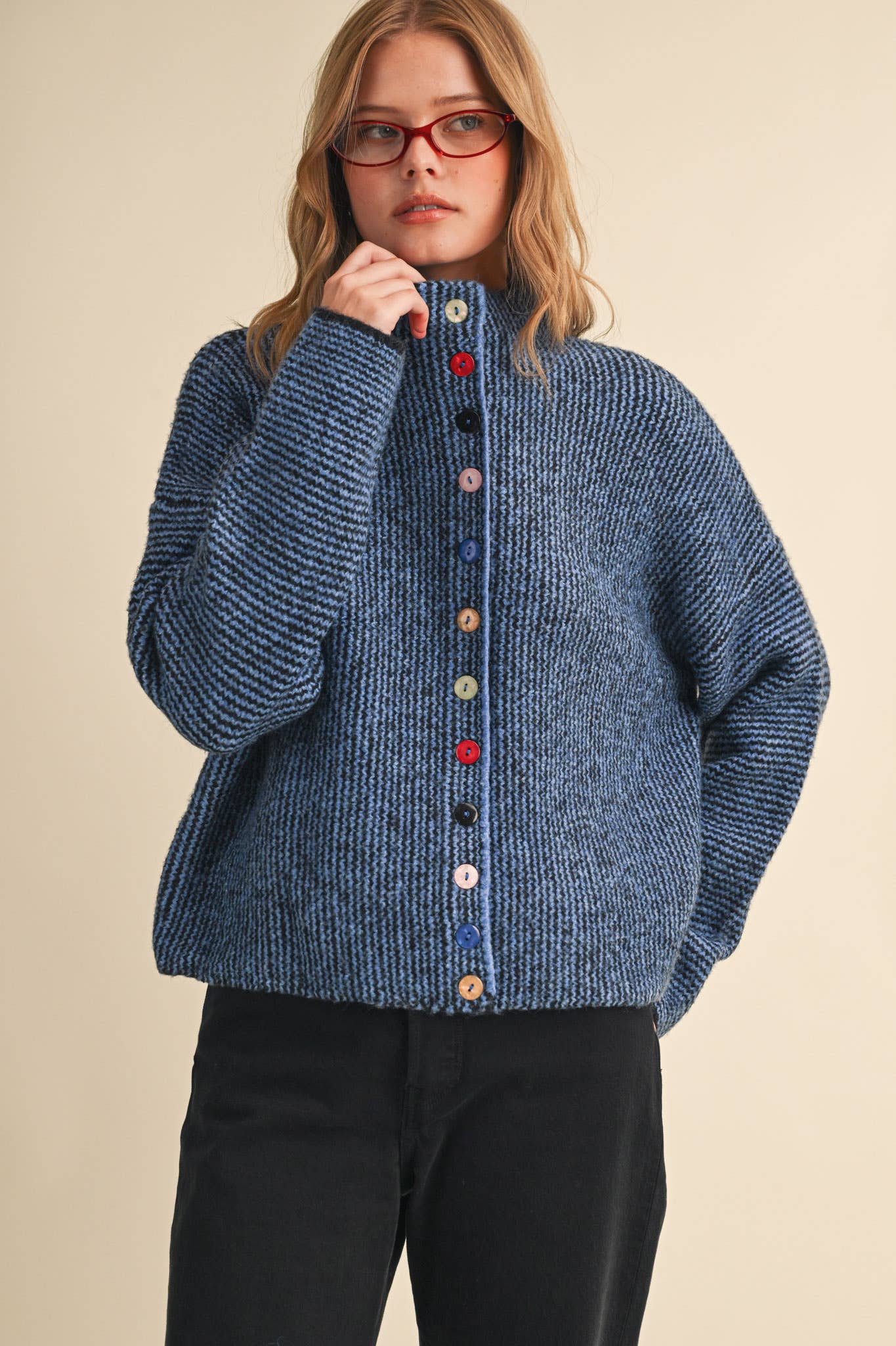 STRIPED SWEATER CARDIGAN WITH COLORFUL BUTTONS MSW11250: BLACK BLUE / L