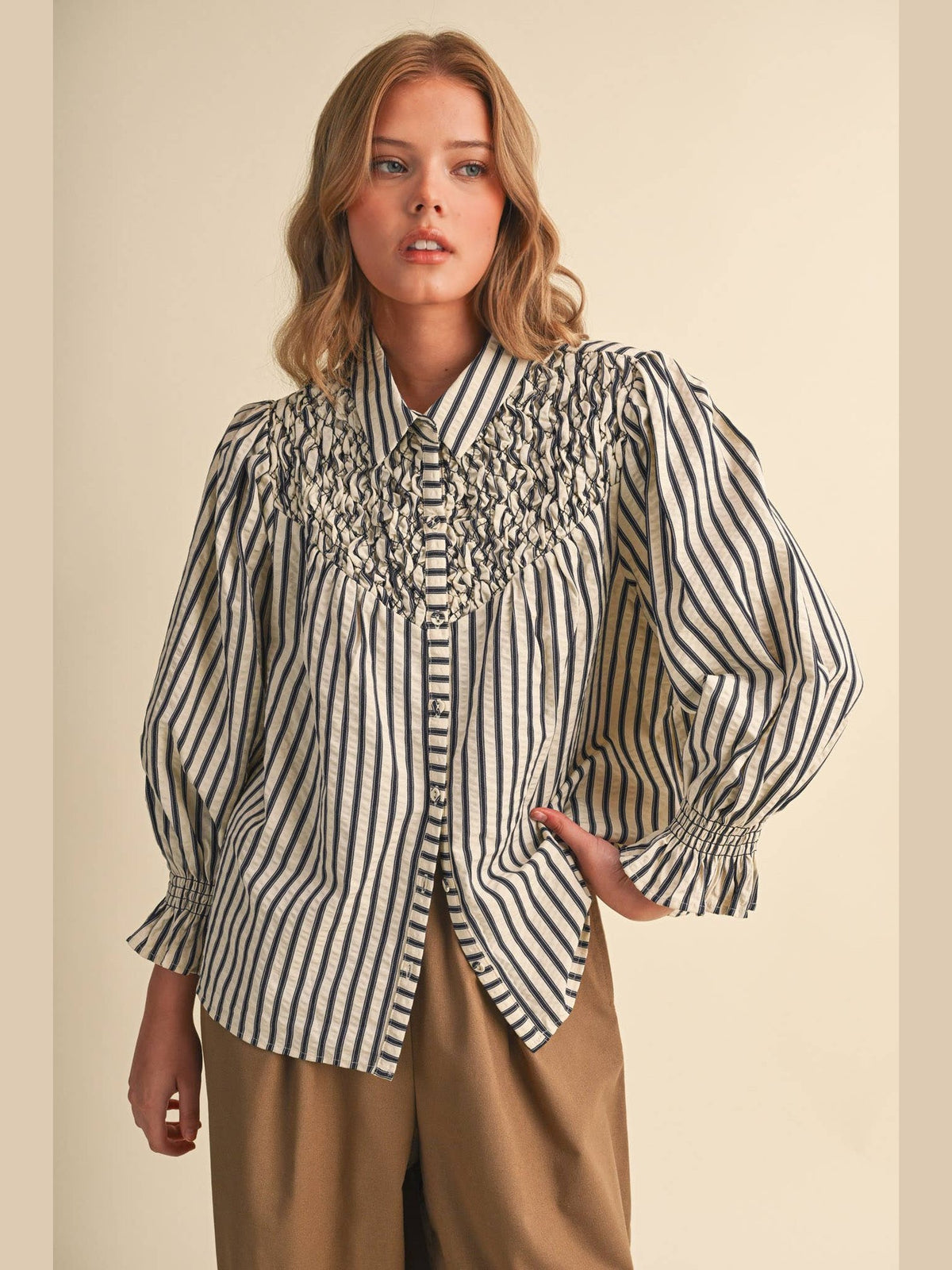 STRIPED BUTTON UP TOP WITH DIAMOND SMOCKED YOKE MTP5183: DENIM BLUE STRIPE / L