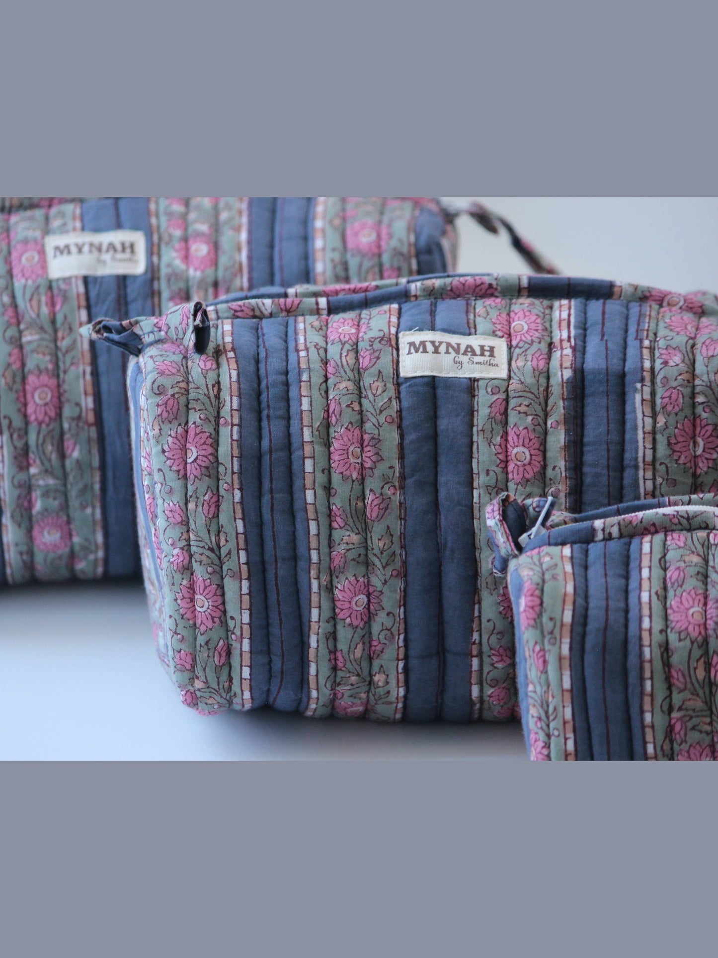 Rosy rows print travel/makeup/organizer/bag-Set of 3