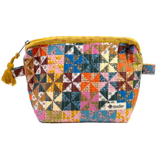 Calico Quilted Zipper Pouch