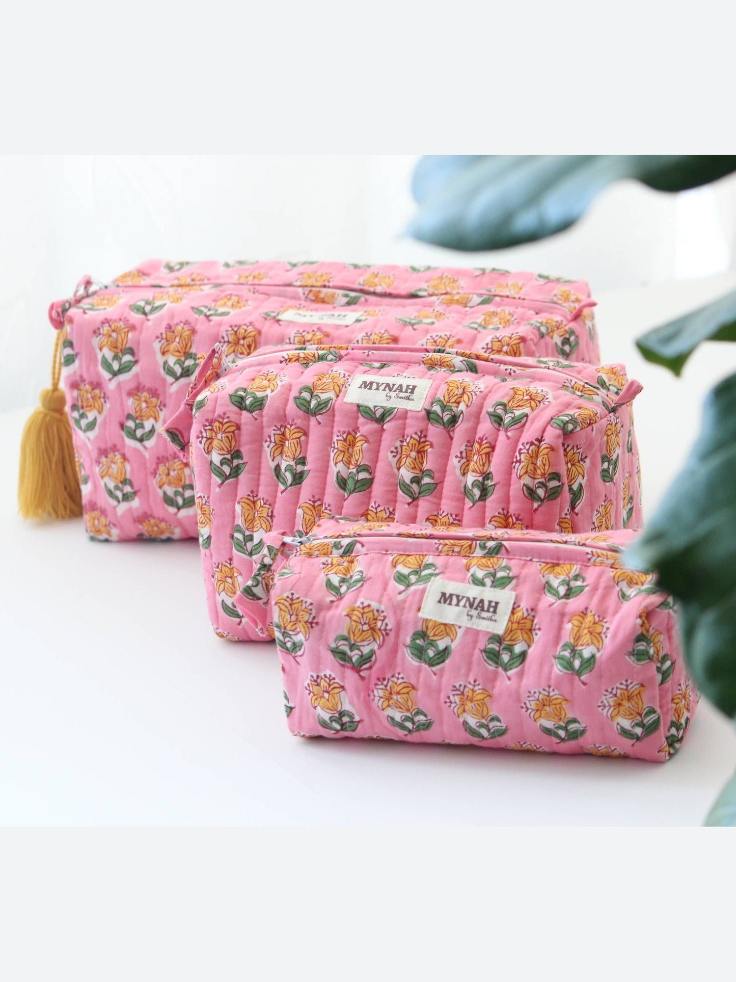 Bubblegum motif print travel/make up/organizer/bag-Set of 3