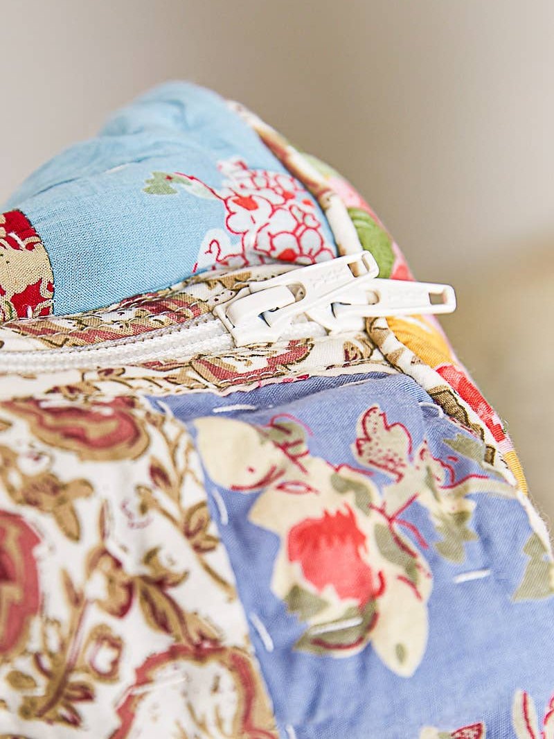 Quilted Vibrant Patchwork Vintage Crafted Weekender Bag: CREAM MULTI