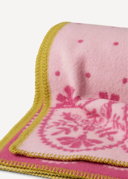 Oleana Lap/Baby Blanket, 208-V Light Pink