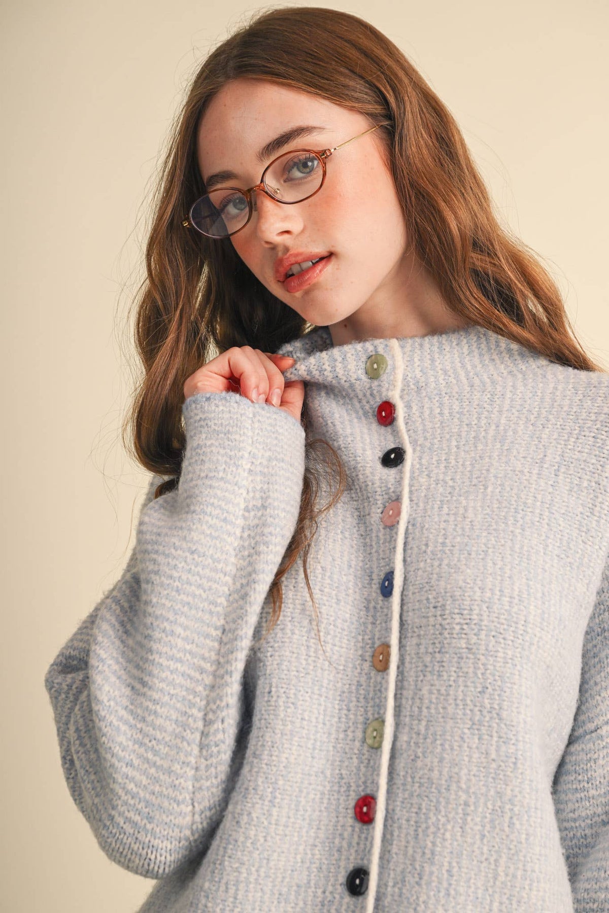STRIPED SWEATER CARDIGAN WITH COLORFUL BUTTONS: POWDER BLUE