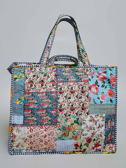 Blue-Bound Artisanal Illusion Patchwork Shopper Bag: IVORY/BLUE / Os