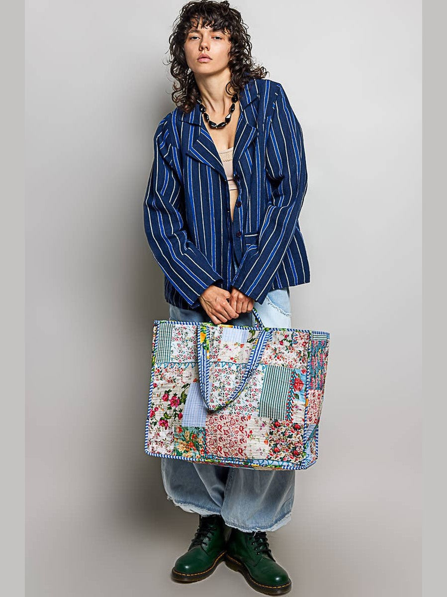 Blue-Bound Artisanal Illusion Patchwork Shopper Bag: IVORY/BLUE / Os