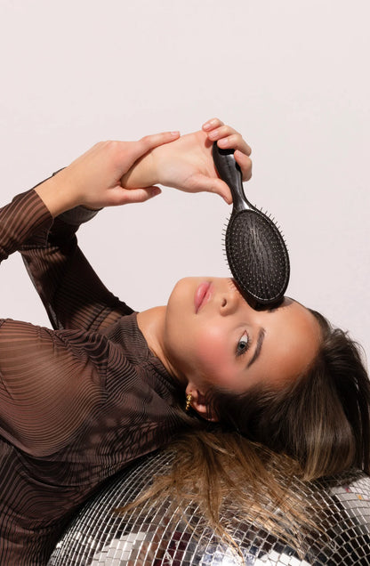 Glow Beauty Chocolate Brown Detangling Brush