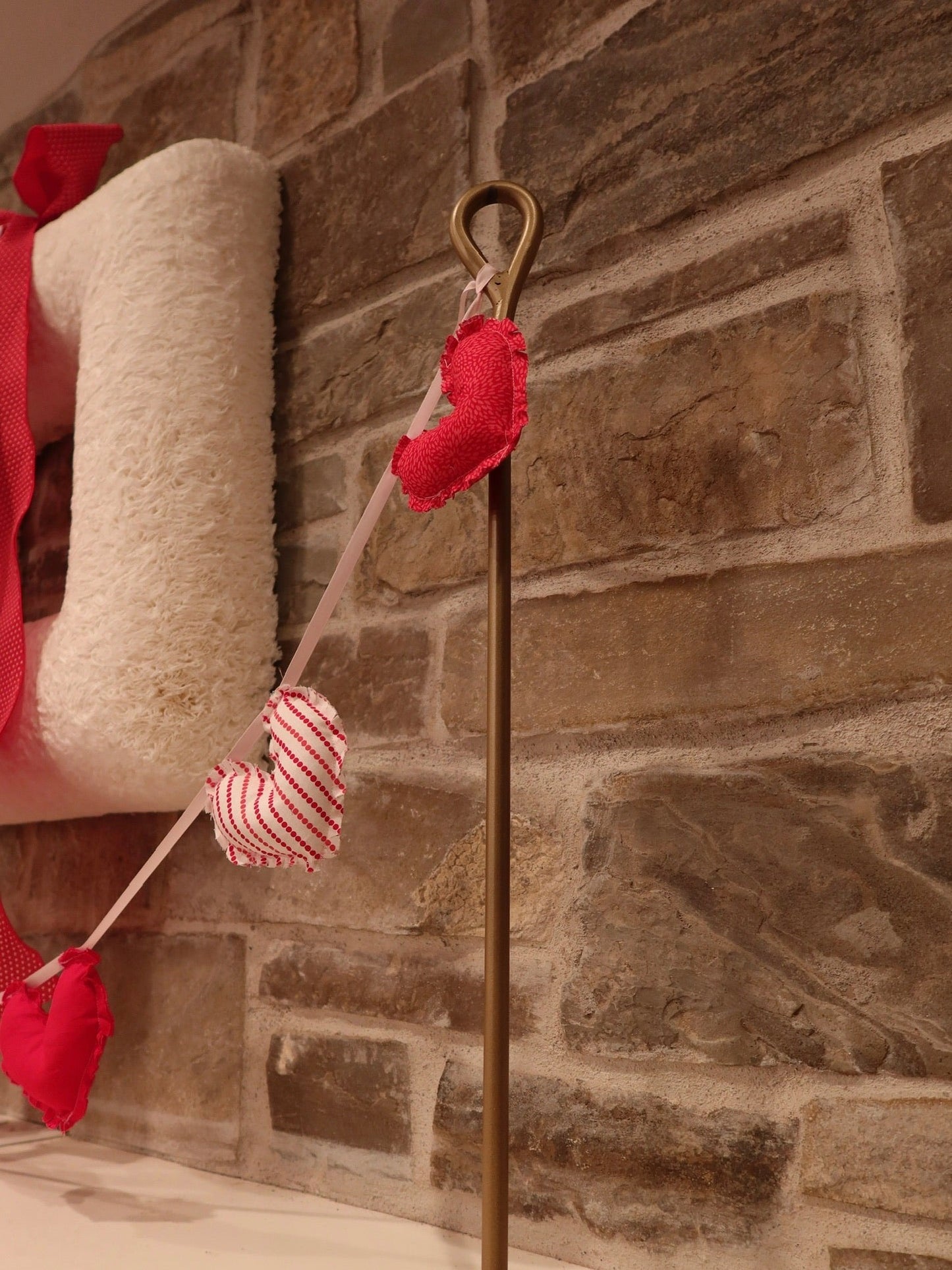 Celebration Posts : Gold