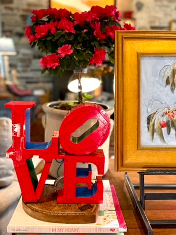 LOVE Art Collectible Brick Building Kit