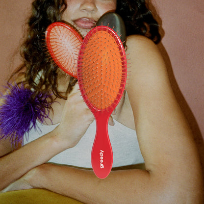 The Detangling Brush by Greedy