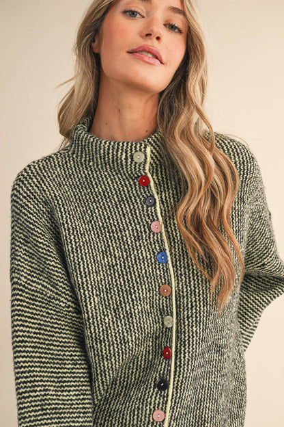 STRIPED SWEATER CARDIGAN WITH COLORFUL BUTTONS MSW11250: BLACK BLUE / L