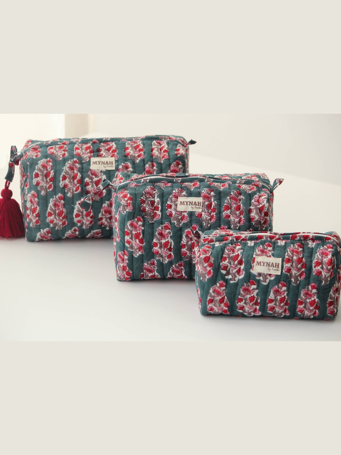 Emerald motif print travel/make up/organizer/bag-Set of 3