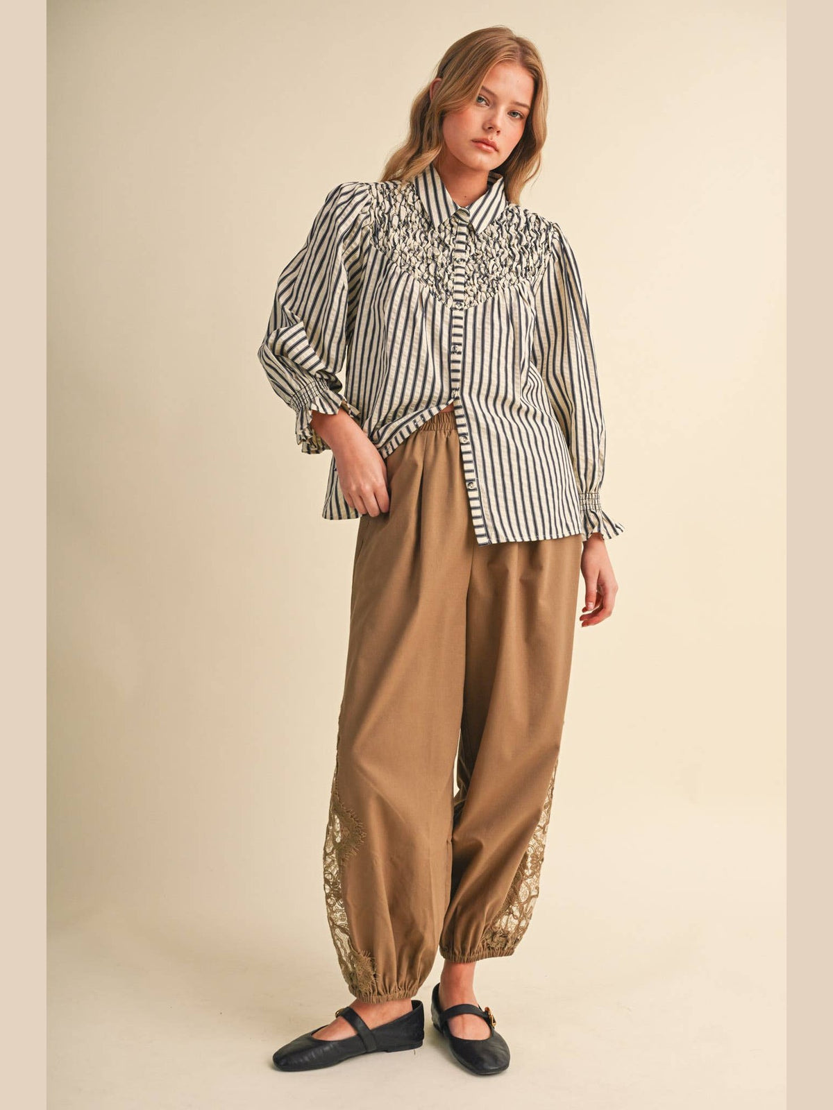 STRIPED BUTTON UP TOP WITH DIAMOND SMOCKED YOKE MTP5183: DENIM BLUE STRIPE / L