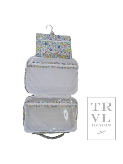 Bundle Up2 Hanging Toiletry Bag - Posies