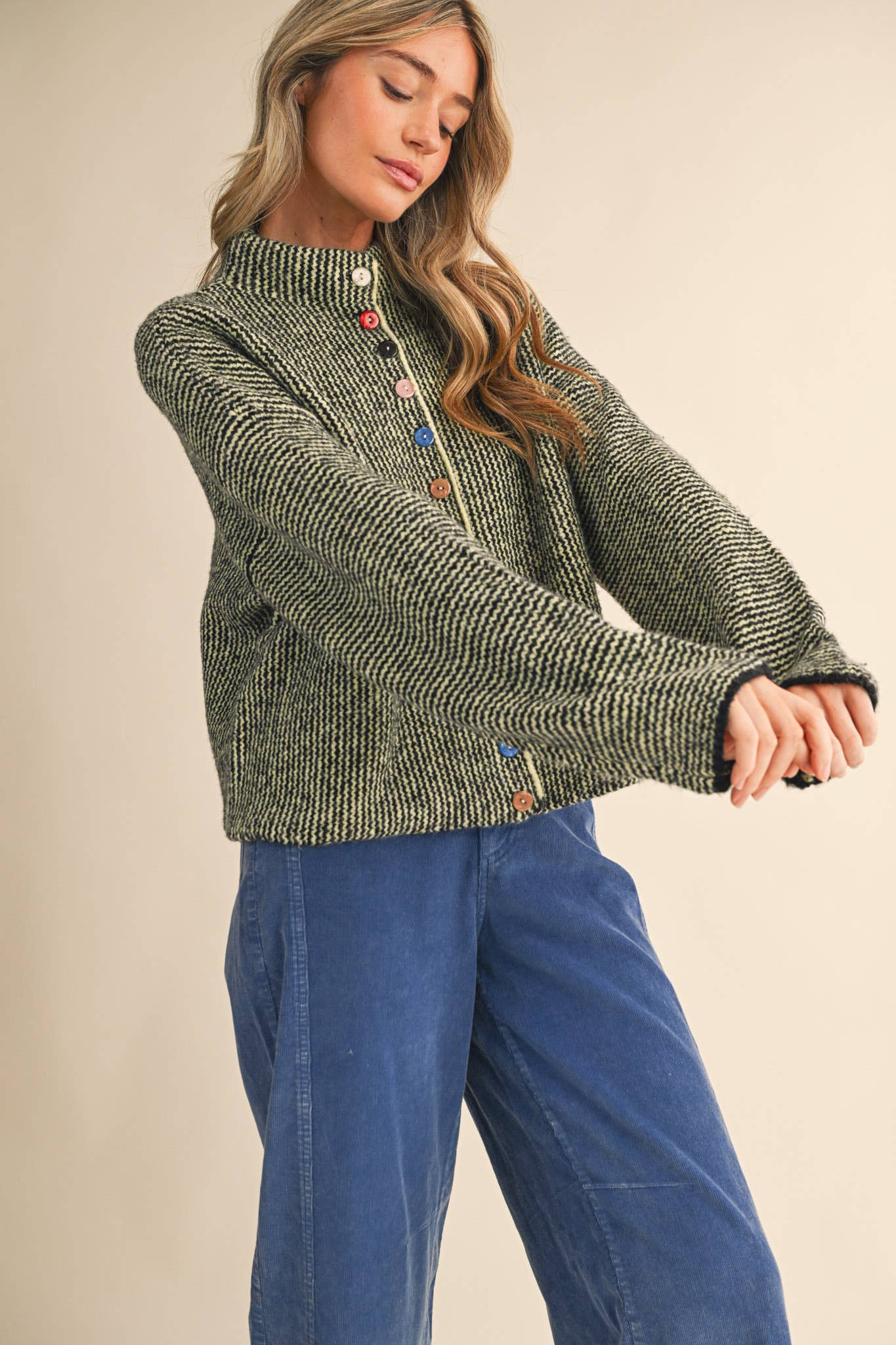 STRIPED SWEATER CARDIGAN WITH COLORFUL BUTTONS MSW11250: IVORY RED / L
