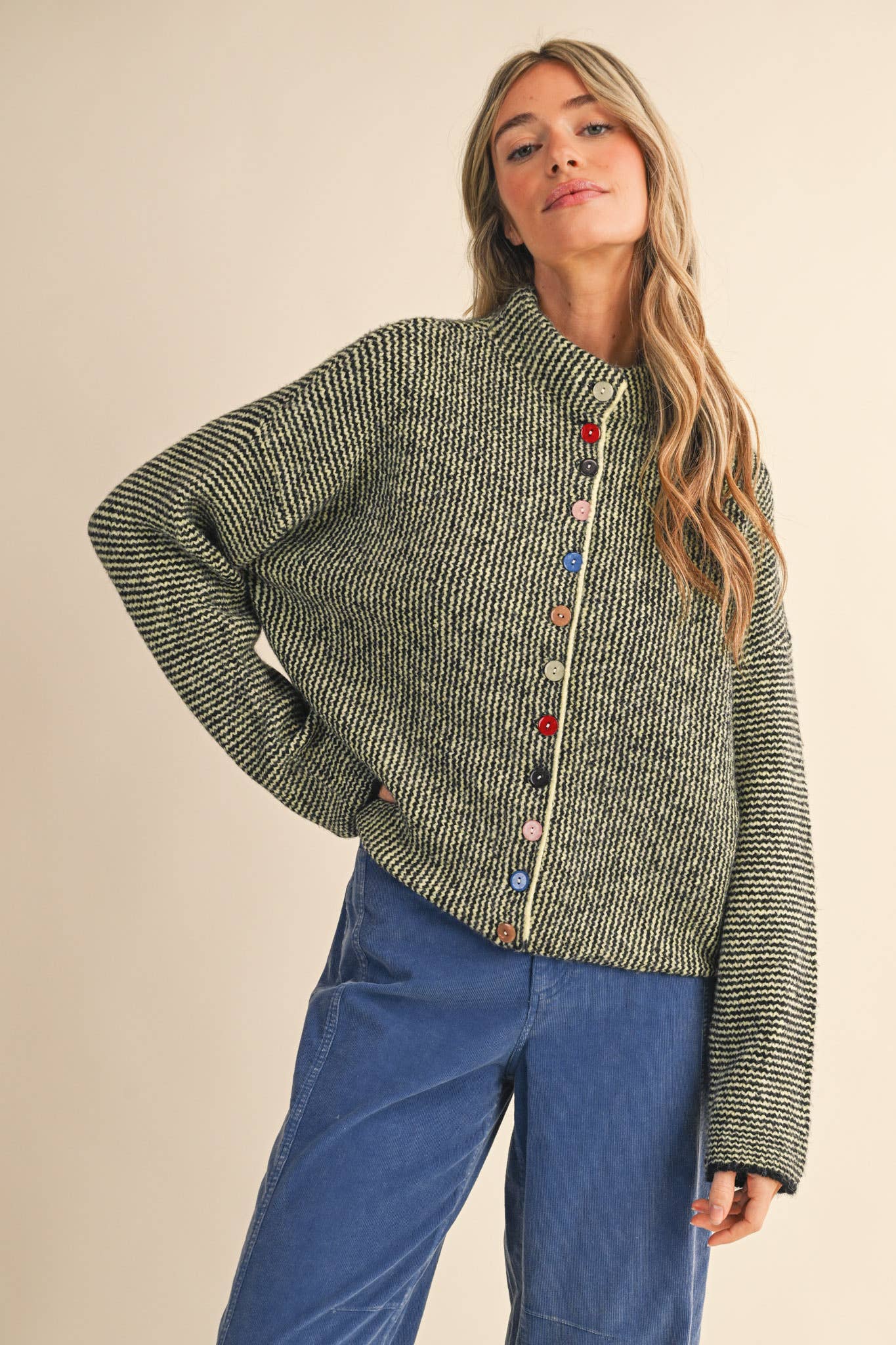 STRIPED SWEATER CARDIGAN WITH COLORFUL BUTTONS MSW11250: BLACK BLUE / L