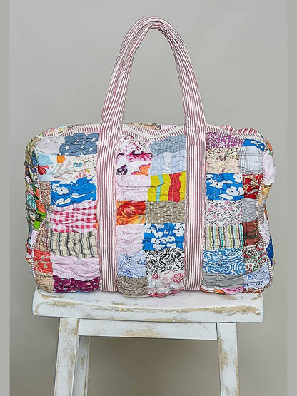 Quilted Multi-Print Mixed Floral Patchwork Duffle Bag: CREAM MULTI / OS