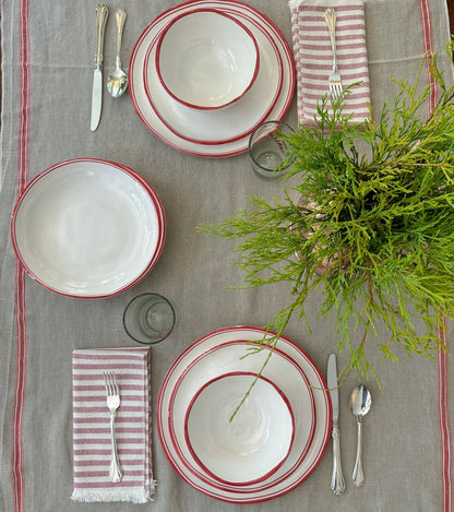 Simple Round Dinner Plate with Red Edge