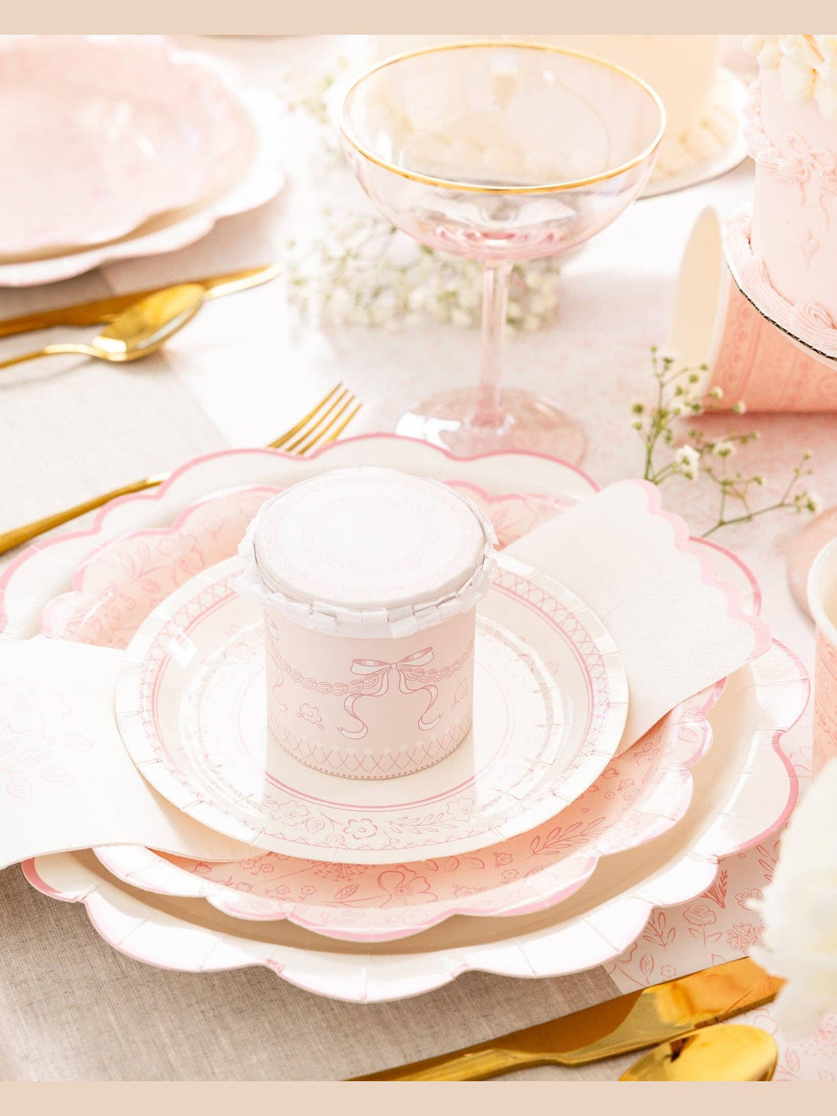 PEM1142 - Pembroke Pink Edge Scallop 12" Plate