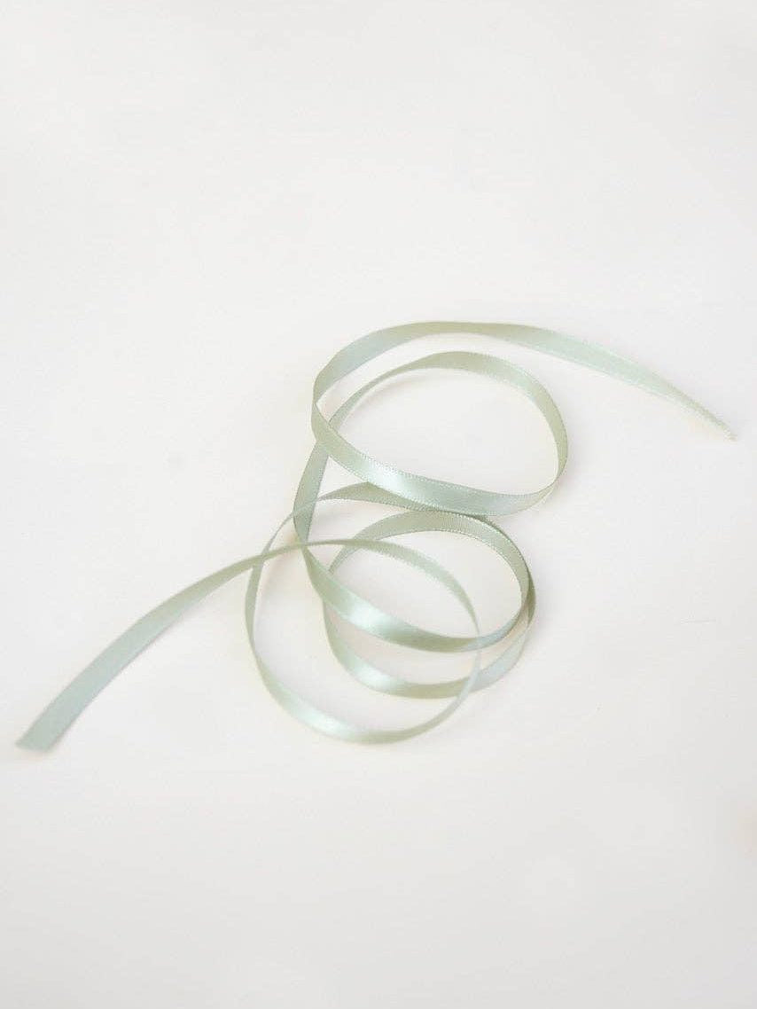 'Leaf Green' satin ribbon