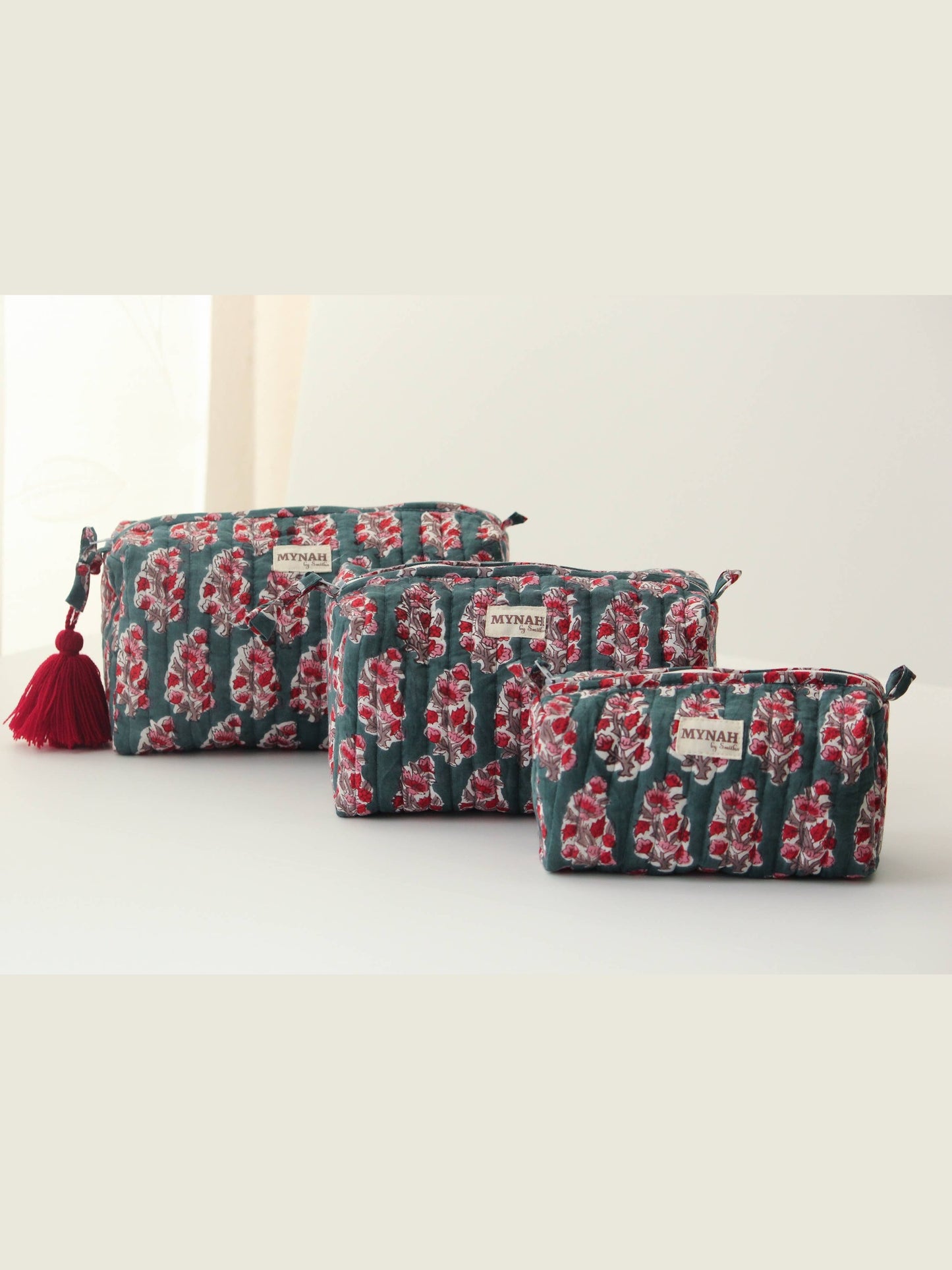 Emerald motif print travel/make up/organizer/bag-Set of 3