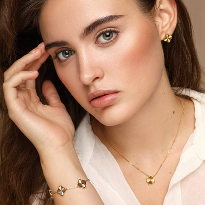 Shine Clover ear studs | 18K gold plated: Gold