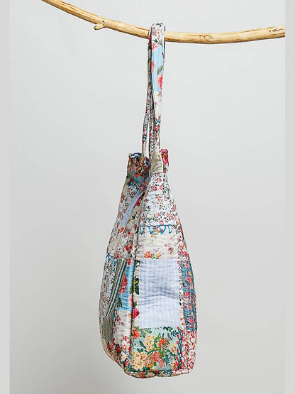 Quilted Patchwork Print Shoulder Tote Bag: IVORY/BLUE / Os